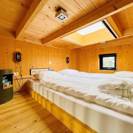 Tiny House De Otterlodge Op De Veluwe Met Hottub! Chalet *